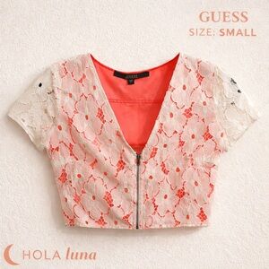 GUESS LACE CROP TOP